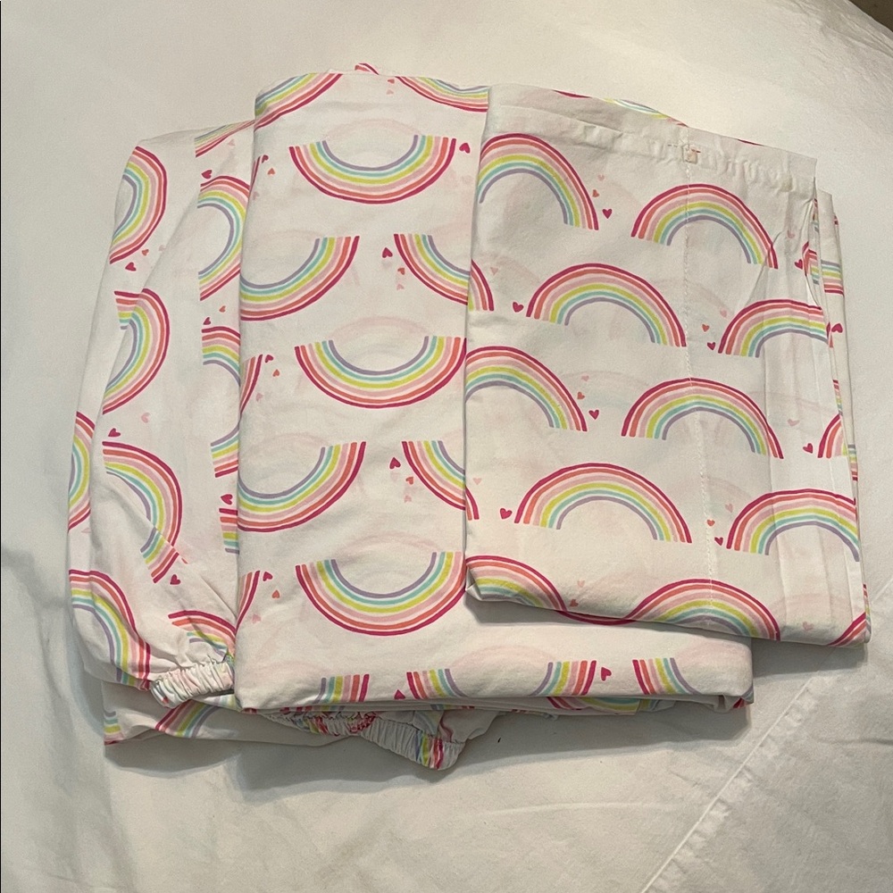 Pottery Barn Kids Rainbow & Hearts twin sheet set  100% Organic Cotton.